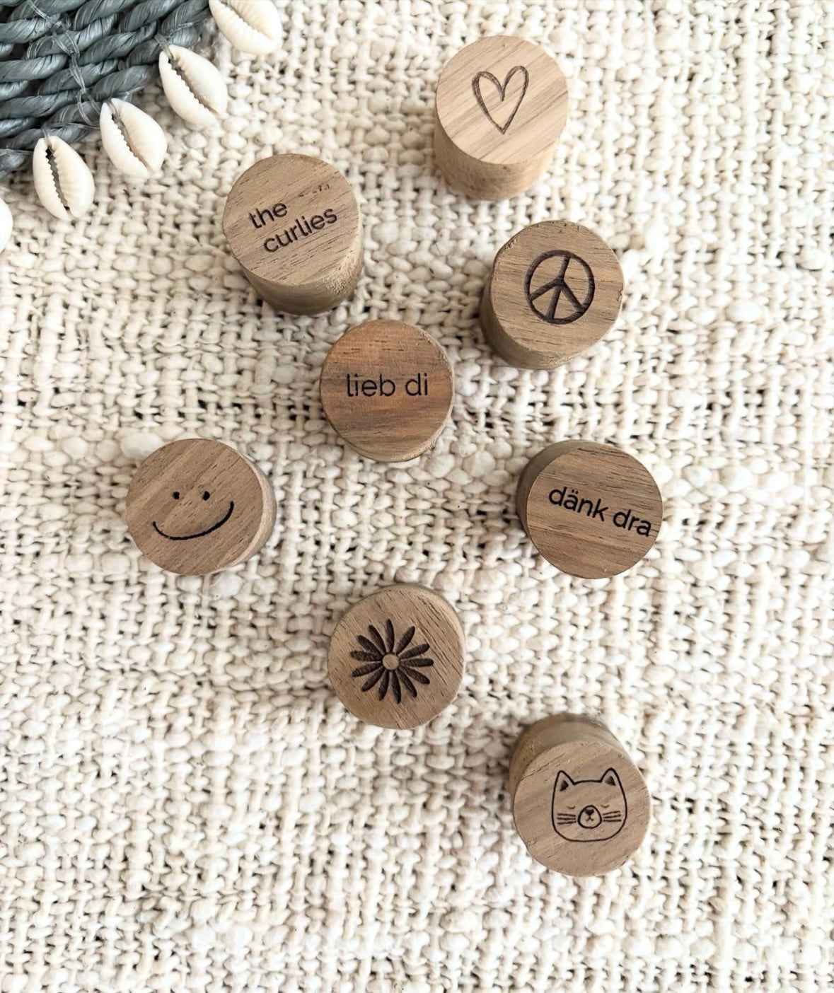 Magnete by thecurlies