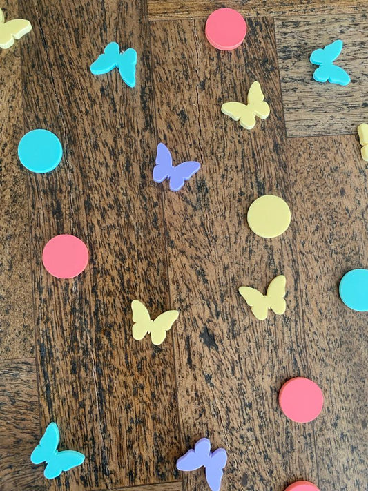nachhaltige konfetti für deinen partytisch, frühlingserwachen